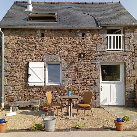 Ker Adsav O'Naturel Saint-Pierre-de-Plesguen Exterior photo
