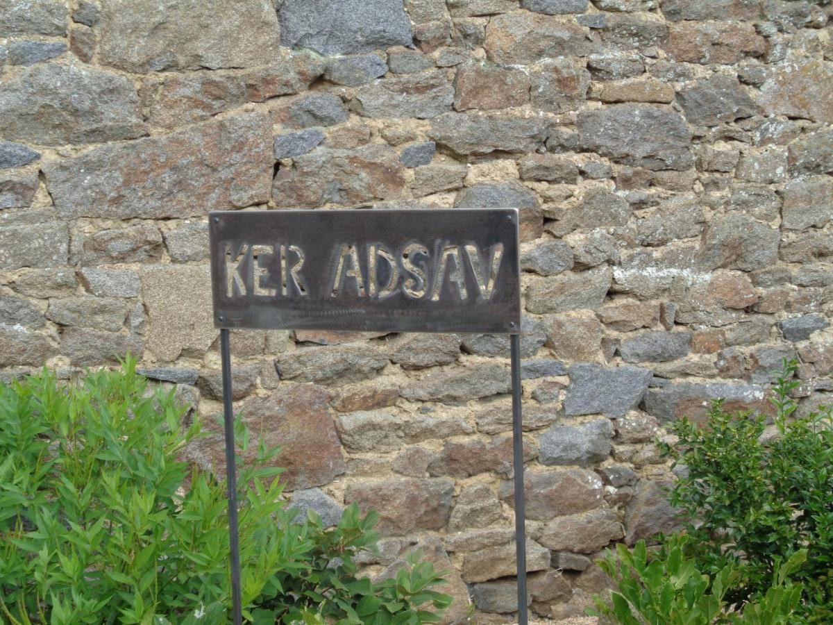 Ker Adsav O'Naturel Saint-Pierre-de-Plesguen Exterior photo
